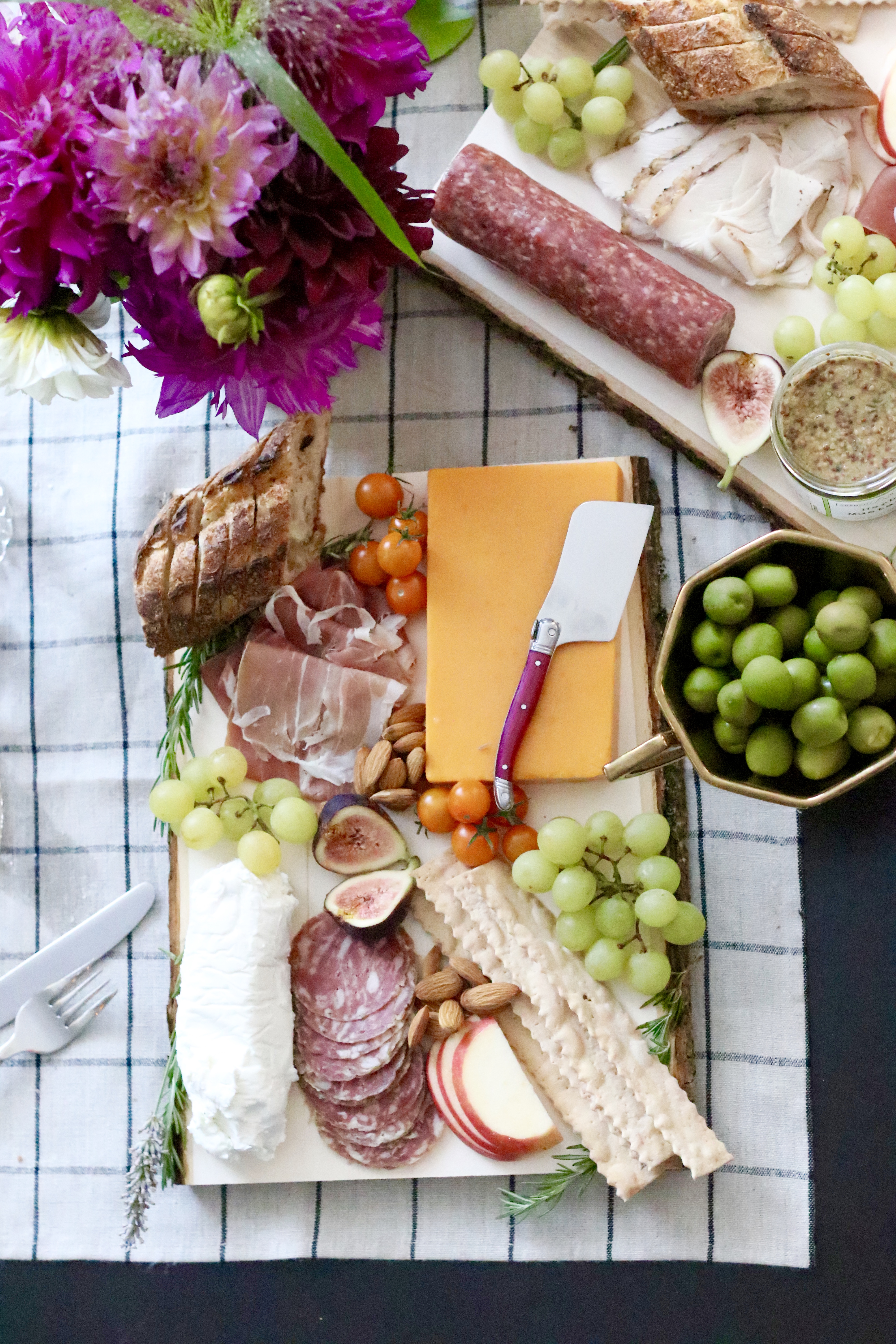 How To Build A Charcuterie Board