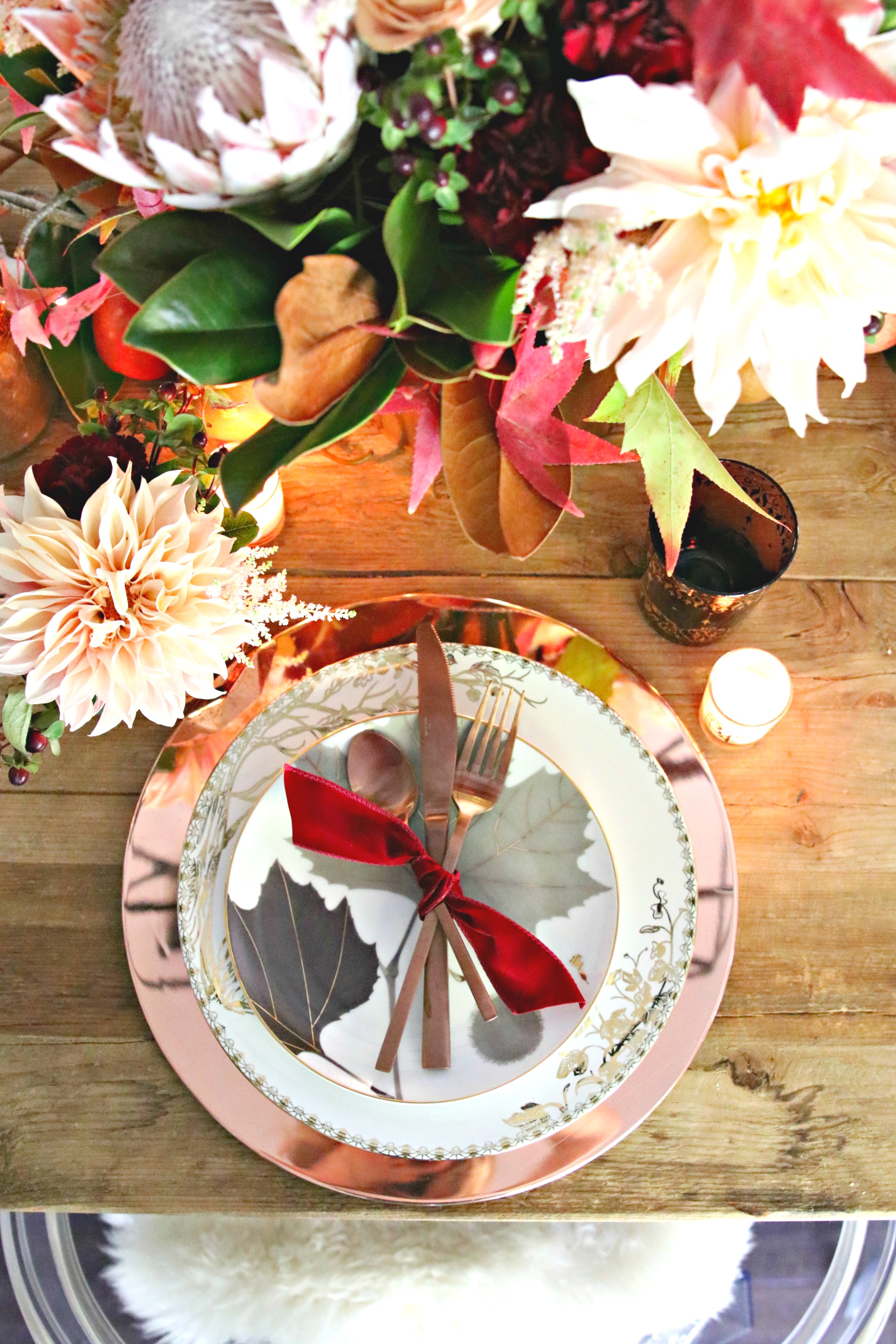 blush and rose gold thanksgiving table