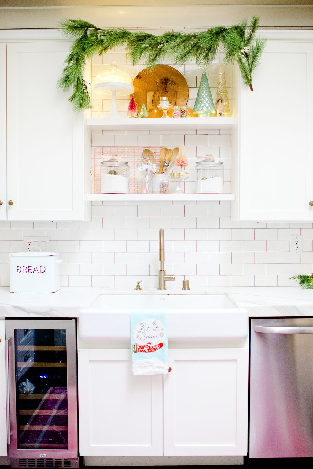 Christmas Kitchen Shelves