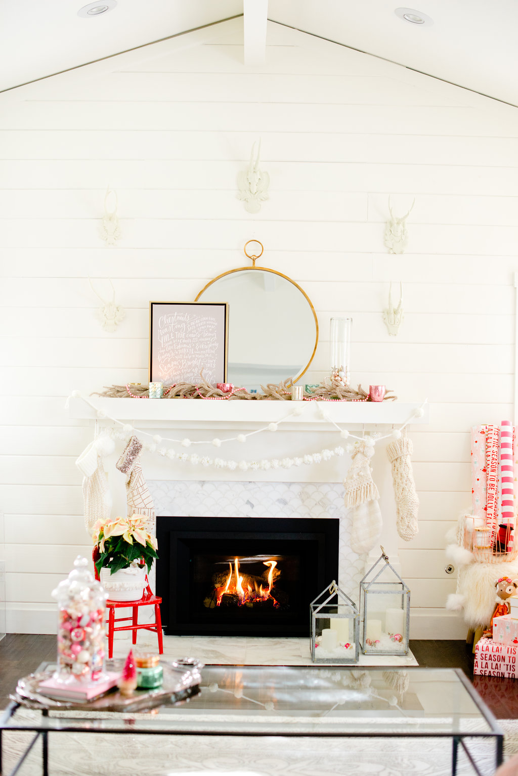 Holiday home tour - A Very Vintage Christmas