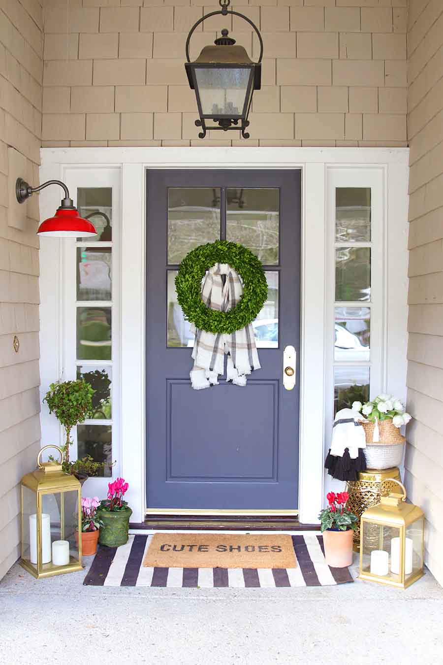 Valentine's Day Front Porch Decorating