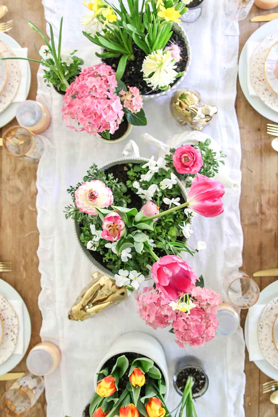 A Simple and Fresh Easter Table