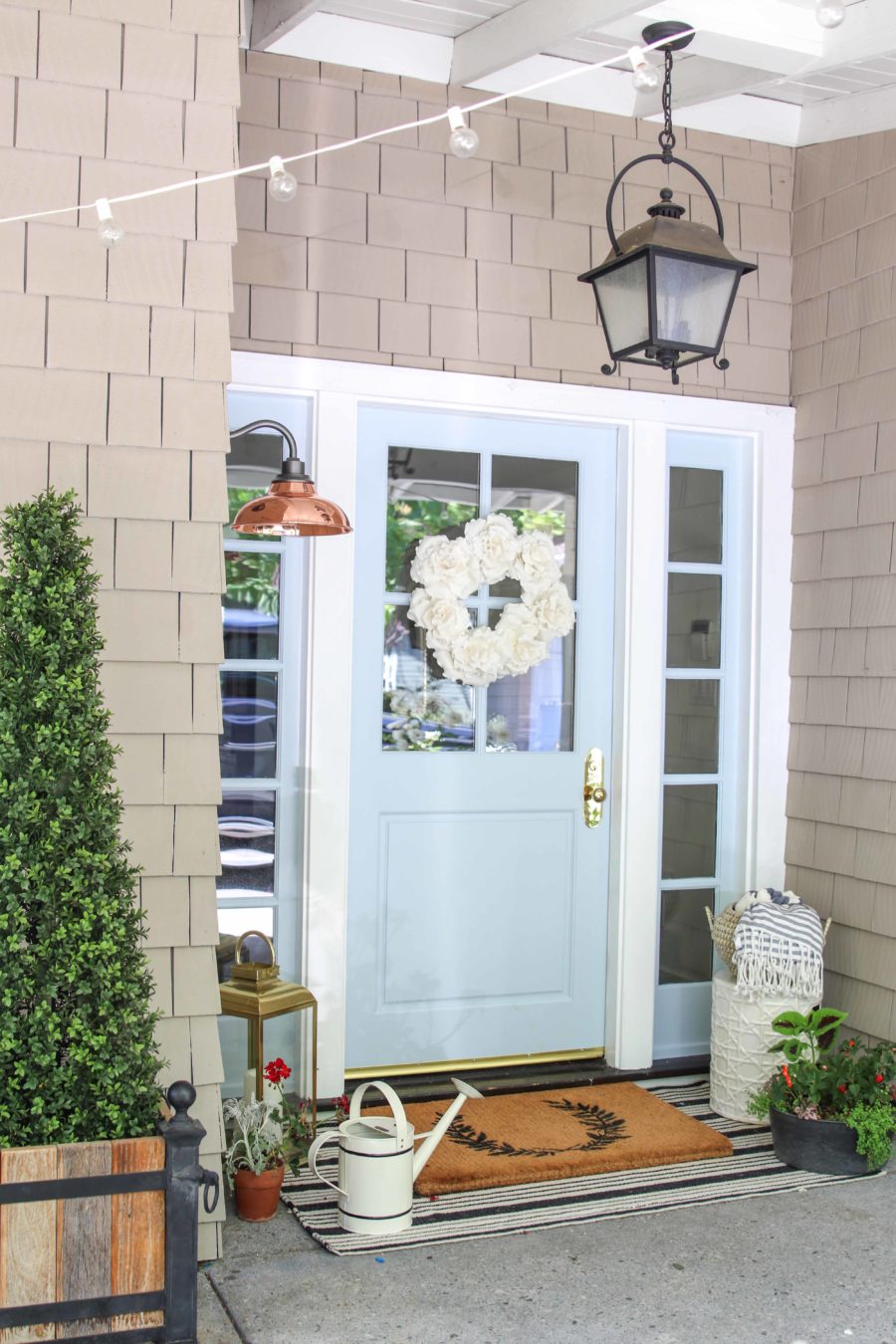 how to paint your front door in one afternoon! A simple and easy step by step guide! Paint a Door without removing it.