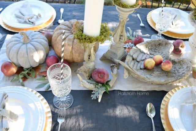 Outdoor fall table