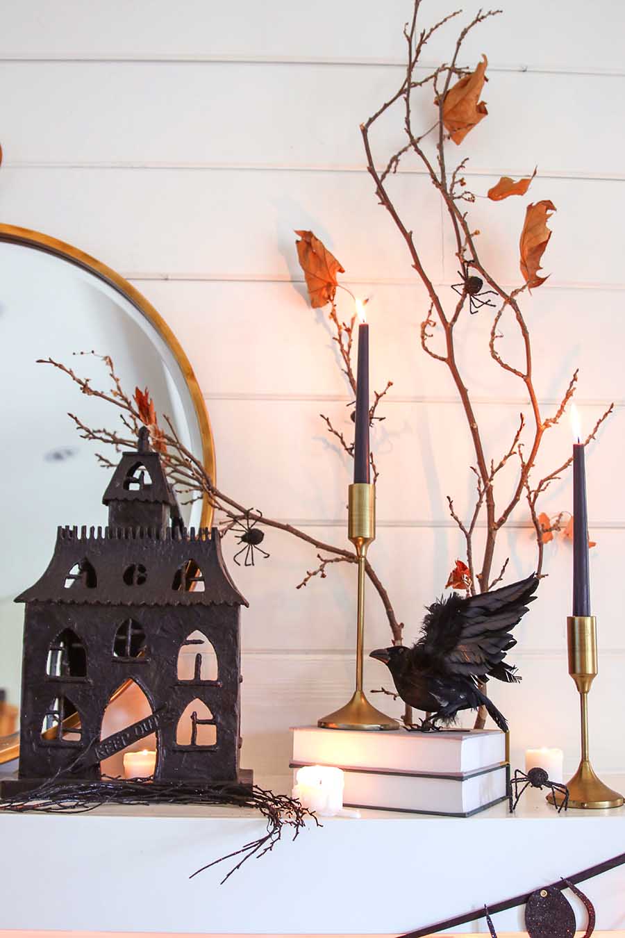 black & white neutral halloween mantel