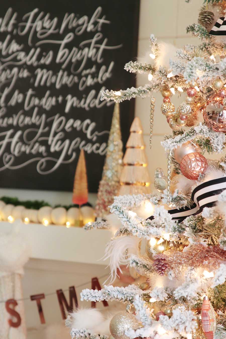 Modern Farmhouse Christmas Tree