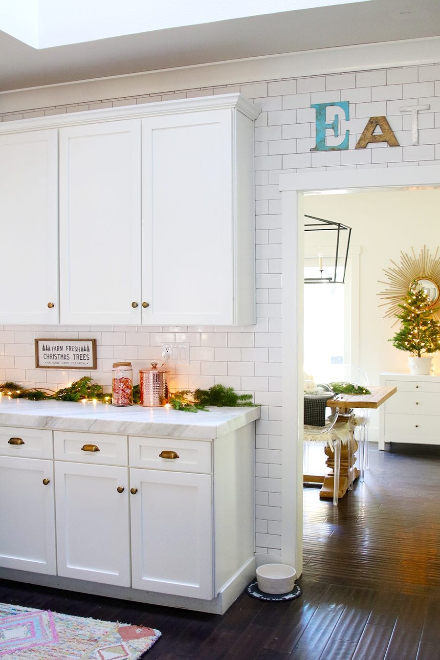 Modern Farmhouse Christmas kitchen