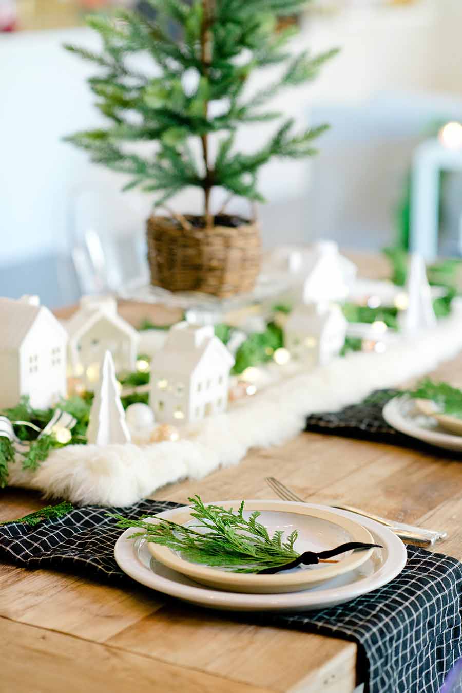 Neutral Modern Farmhouse Christmas Table