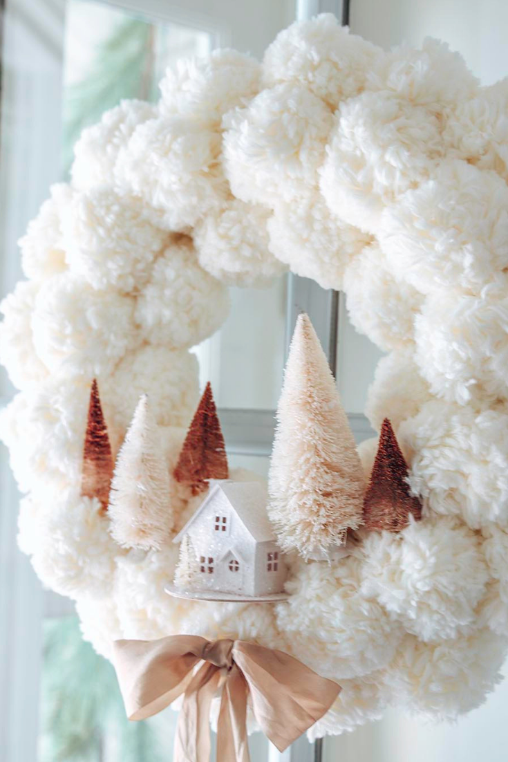 Winter Pom Pom - Modern Glam - DIY