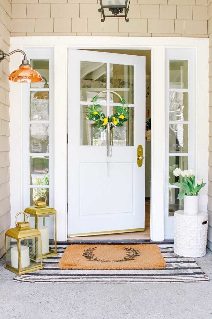 Spring Hoop Wreath with Lemons - Modern Glam - DIY