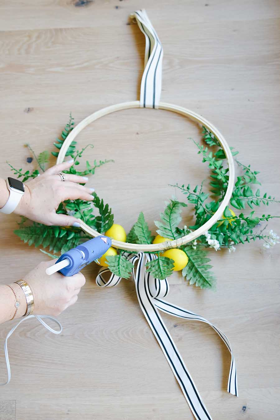 diy lemon hoop wreath