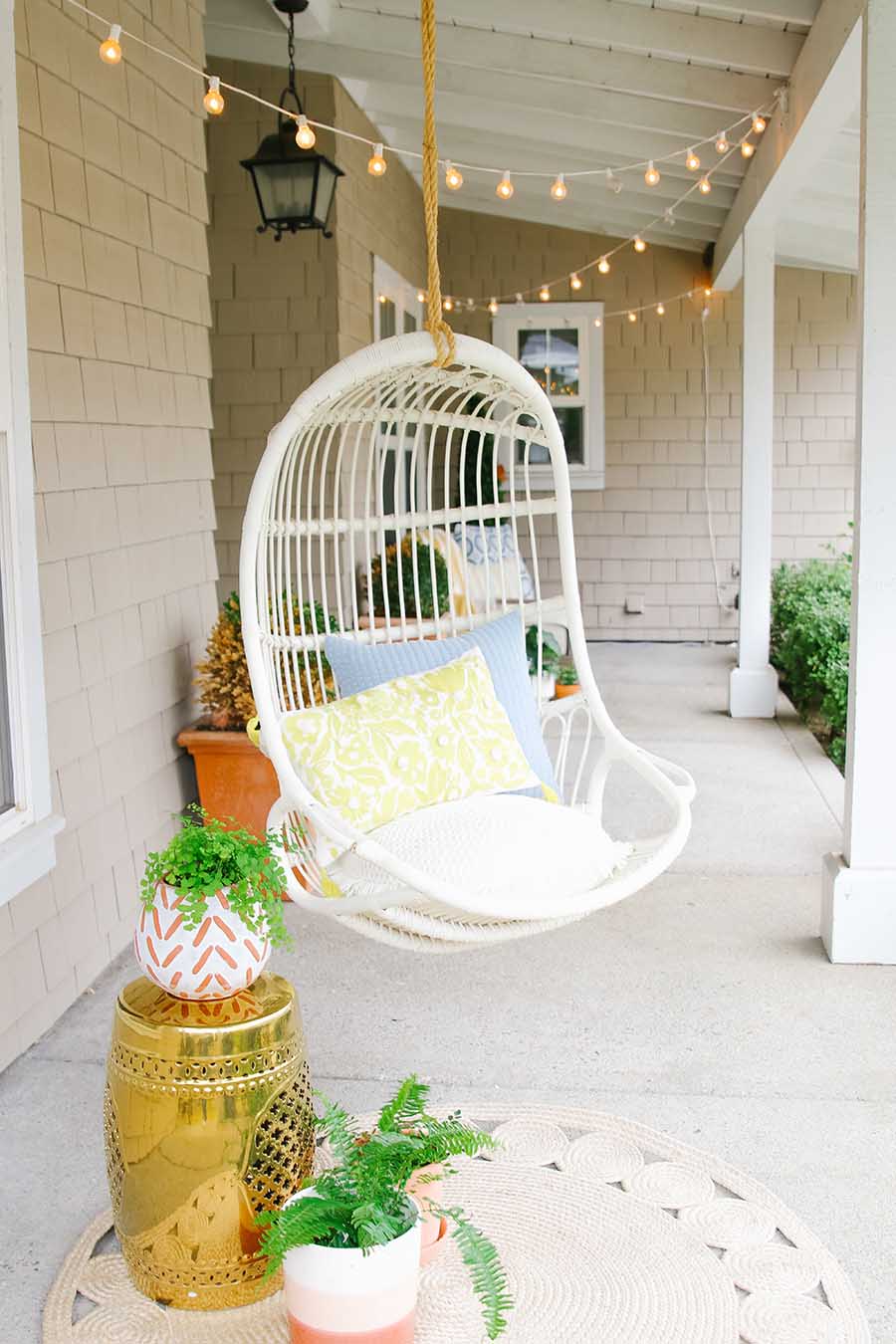 spring front porch decor