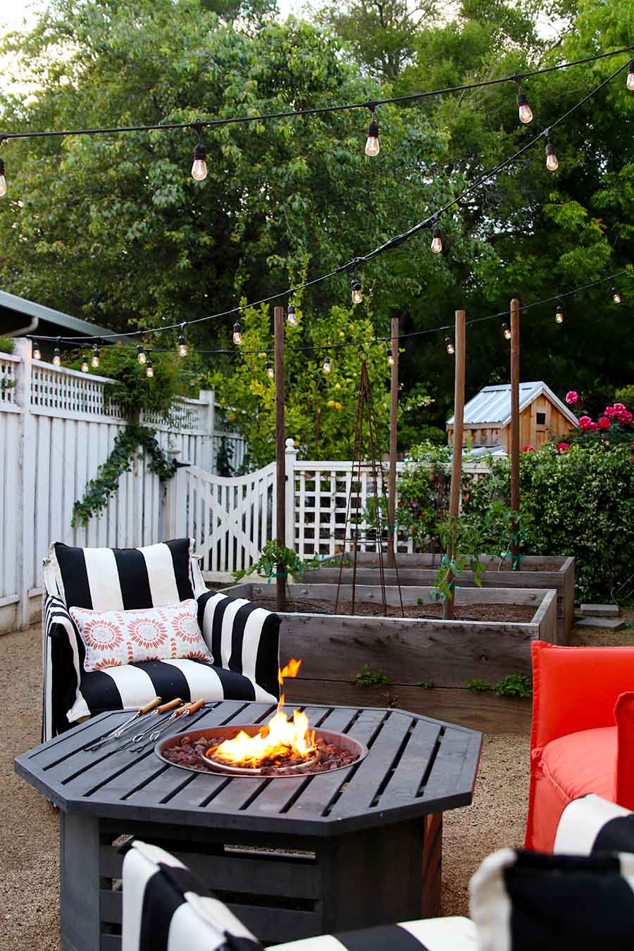 how to create an outdoor living space