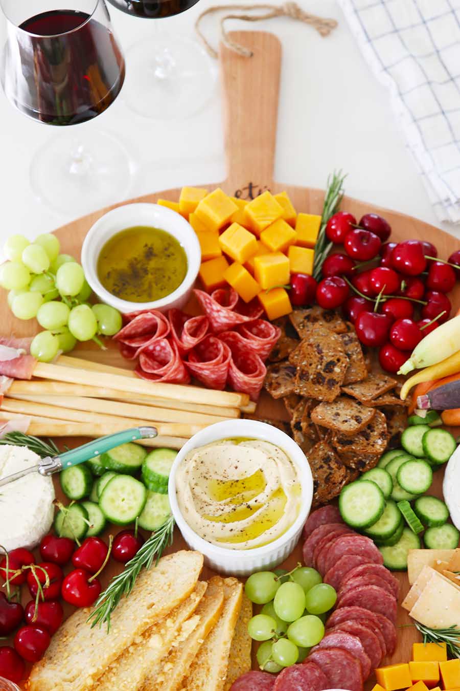 what to put on a charcuterie board
