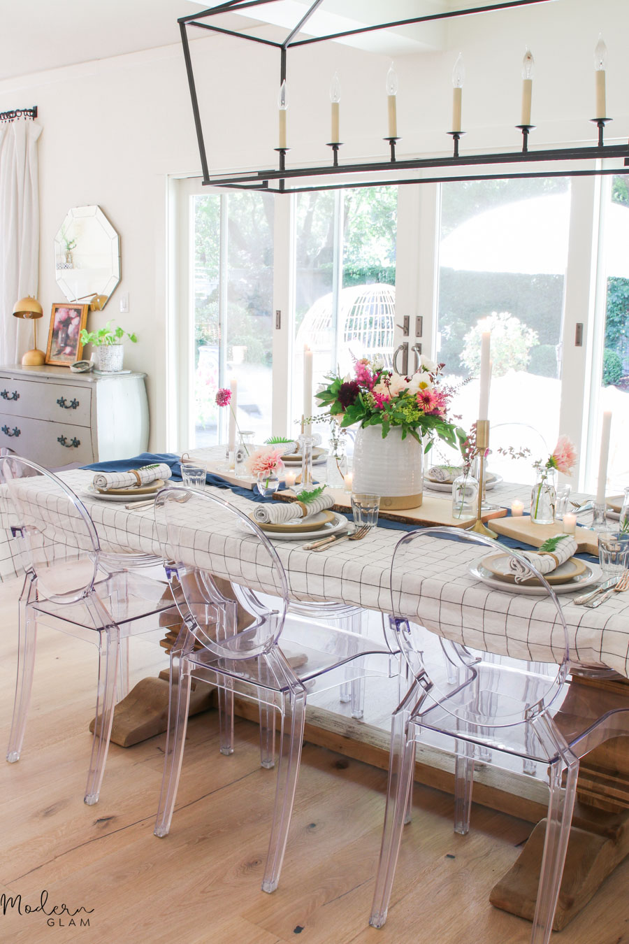 modern farmhouse table decoration