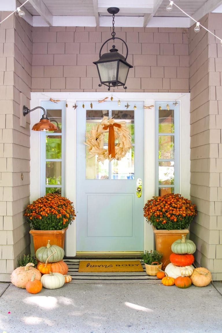 How To Create A Beautiful Fall Porch - Modern Glam