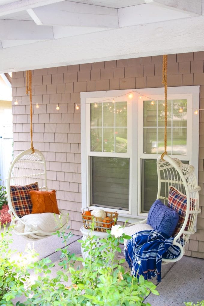 how to decorate for fall outdoors