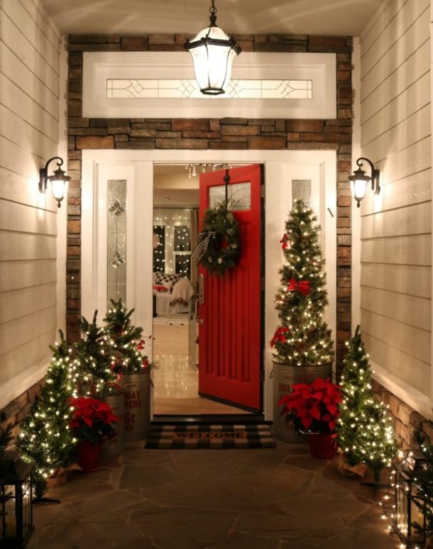 15 Fun & Festive Christmas Porch Ideas - Modern Glam - Holidays