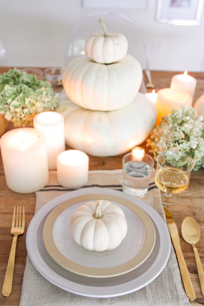 simple thanksgiving table decor