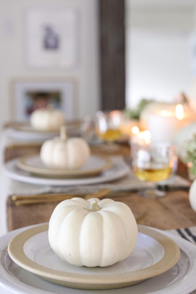 simple thanksgiving place setting 