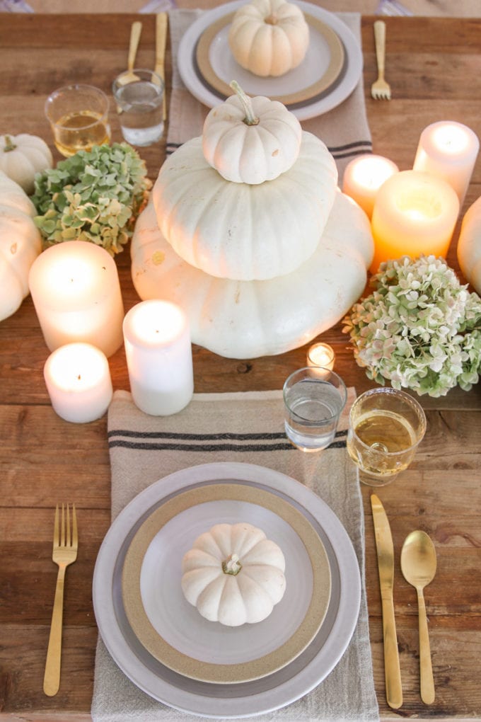 white thanksgiving table decor