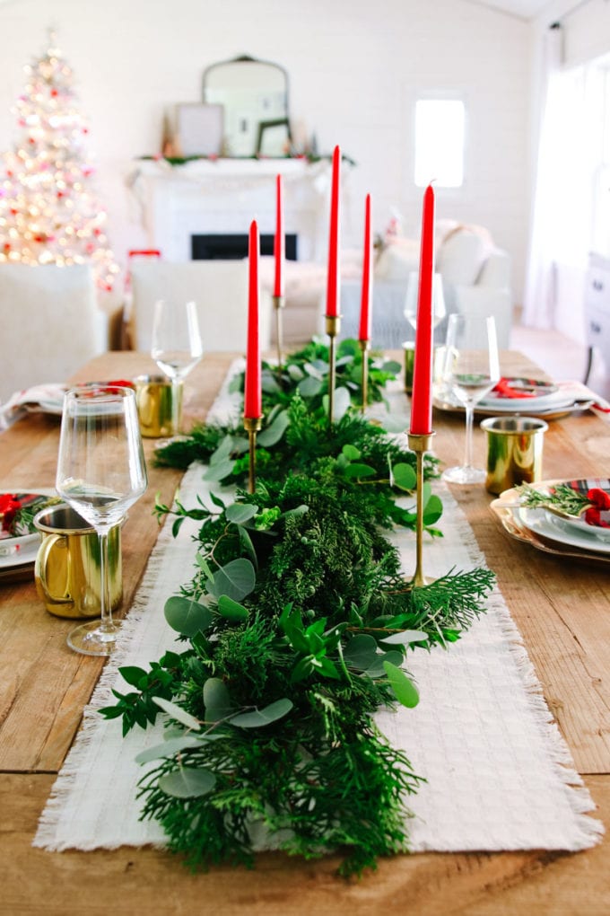 vintage modern christmas table idea