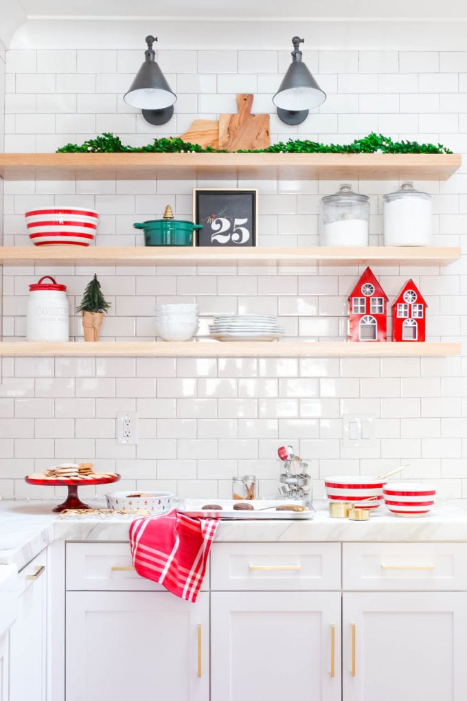 modern farmhouse christmas kitchen