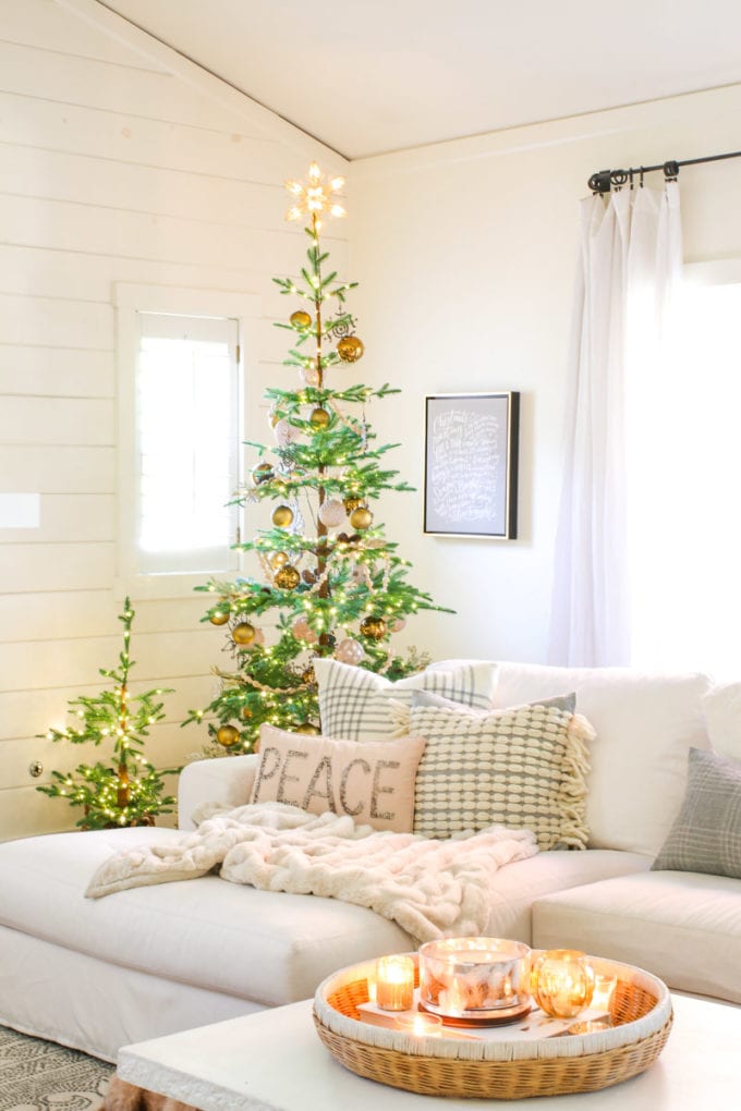 neutral christmas decorating ideas