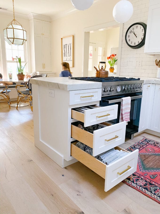 how to organize kitchen drawers