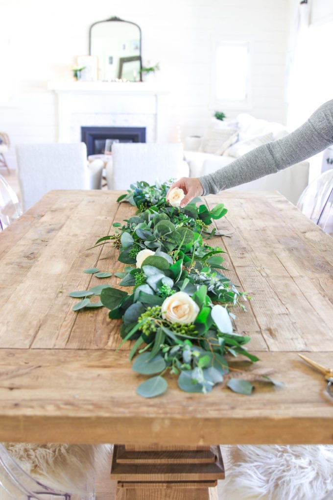 DIY spring table garland