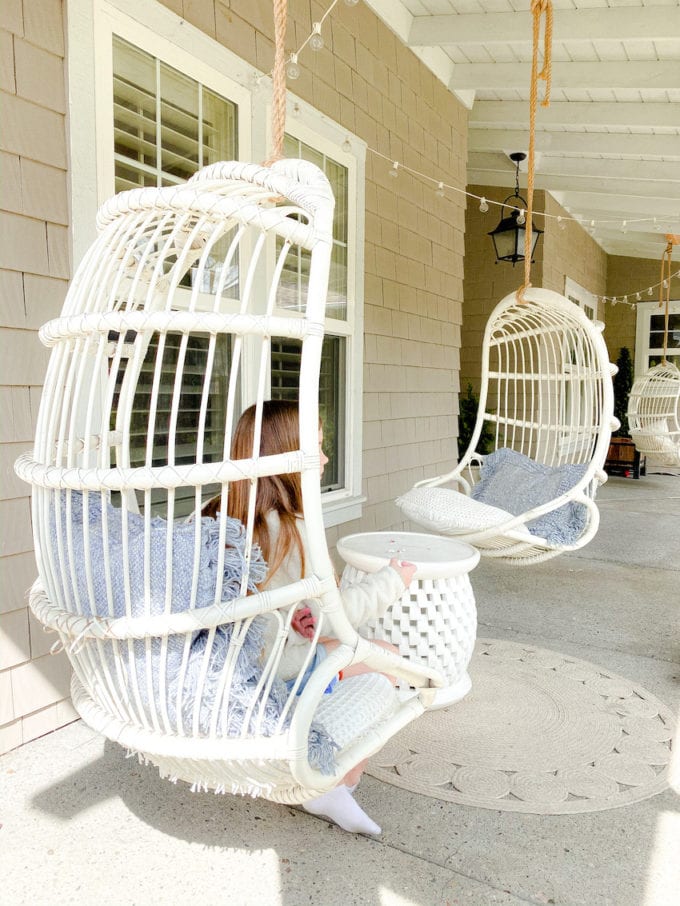 spring front porch decor