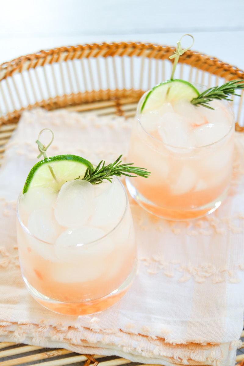 healthy grapefruit margarita