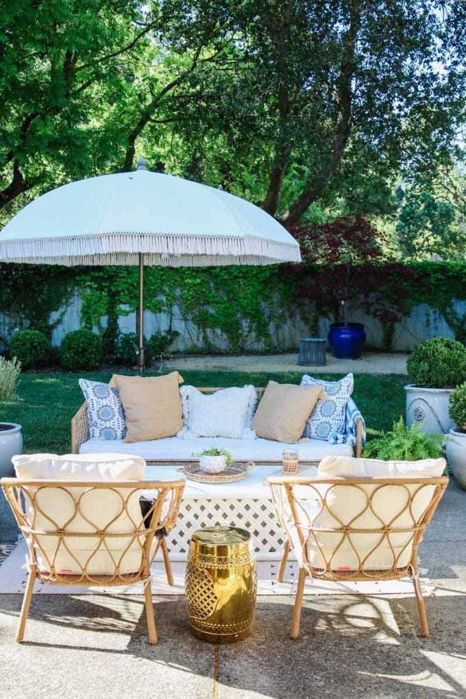 how to create an outdoor room