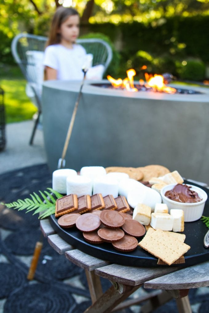 s'mores dessert board