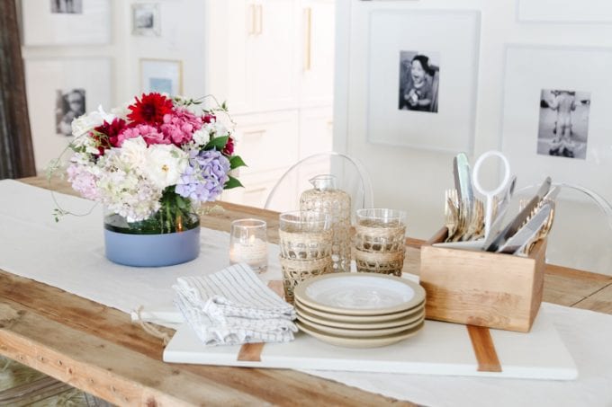 casual summer table with flowers