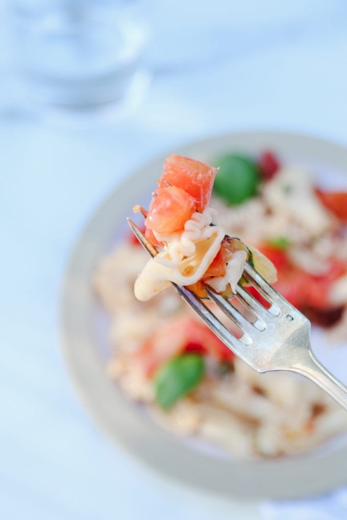 summer tomato pasta salad