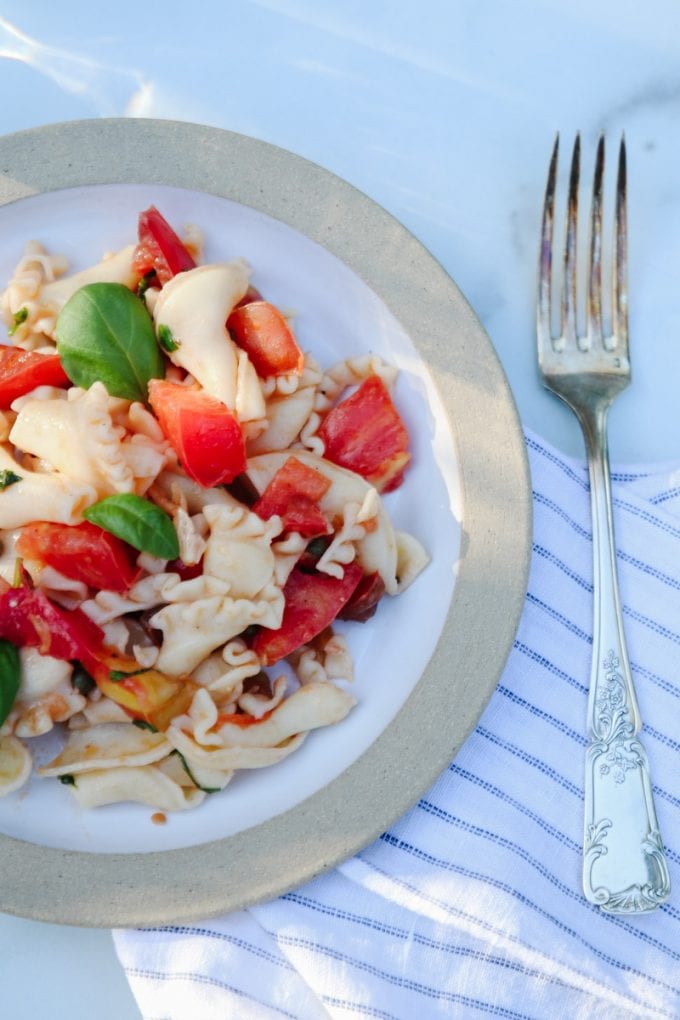 summer pasta salad with tomatoes