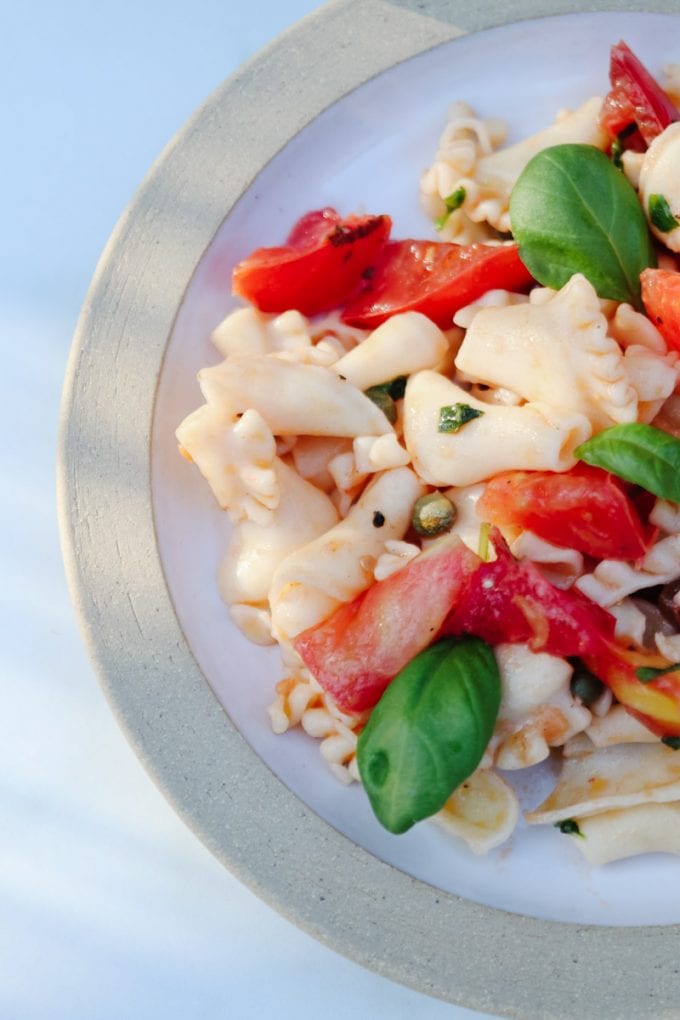 fresh tomatoes pasta salad