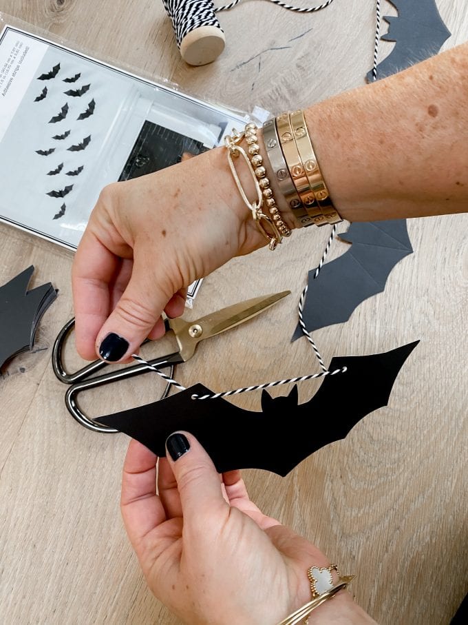 how to make halloween garland