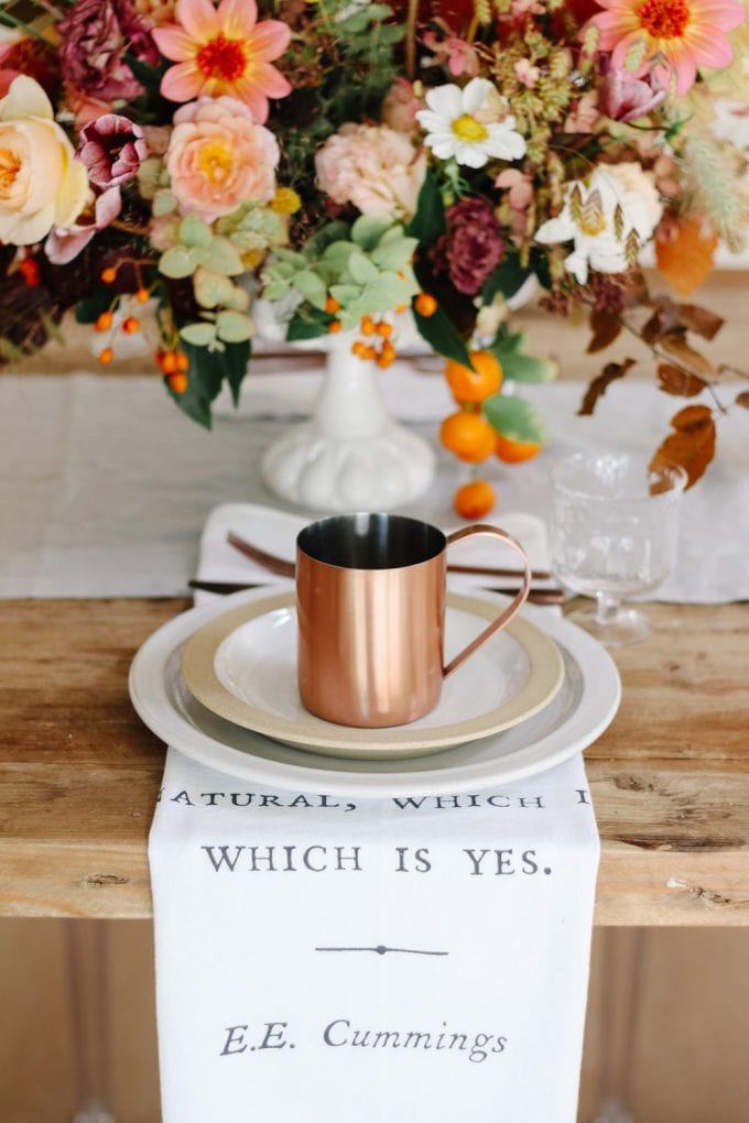 how to decorate the table for thanksgiving dinner