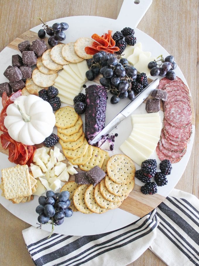 6 halloween charcuterie board ideas