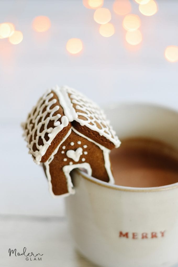 Mini Gingerbread House Mug Toppers - Modern Glam