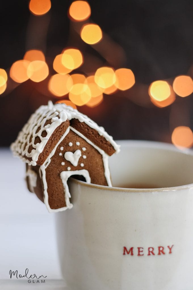 Mini Gingerbread House Mug Toppers - Modern Glam