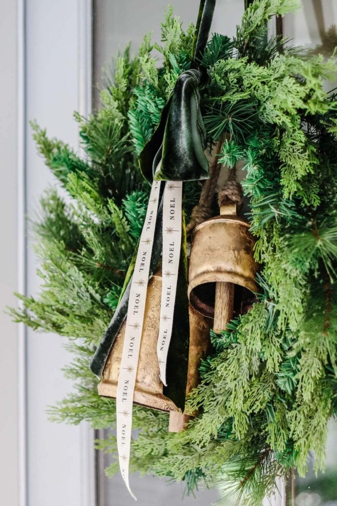 minimalist christmas wreath DIY idea