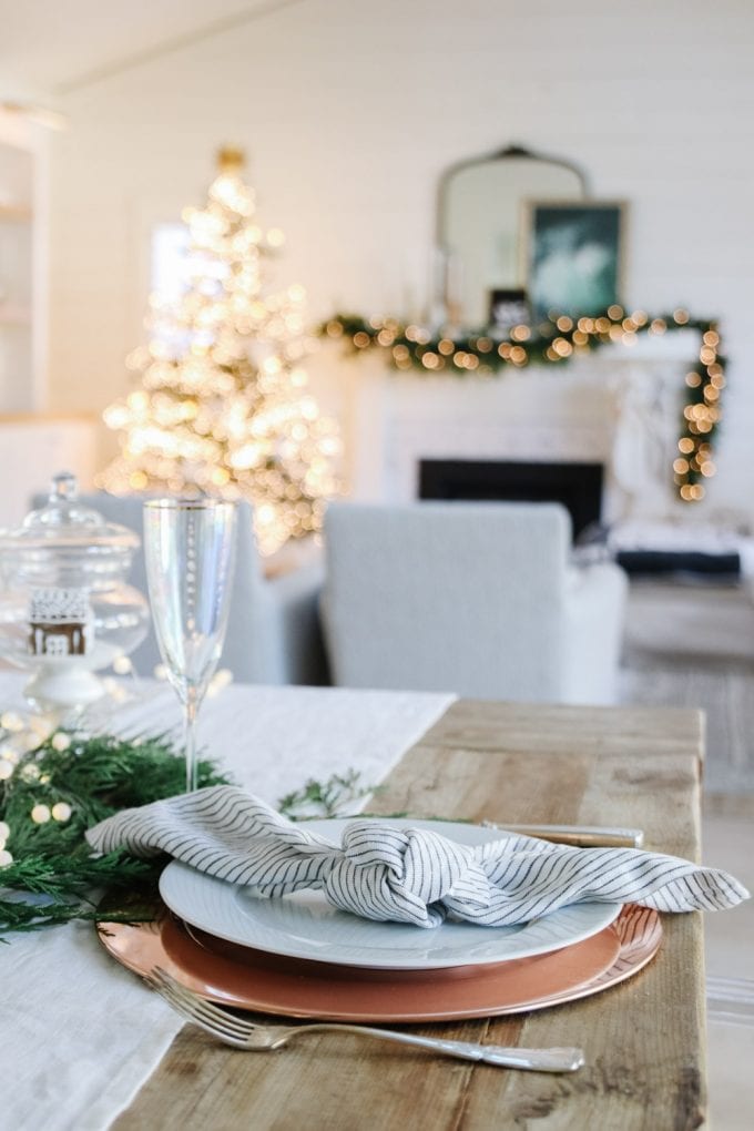 Christmas table setting idea