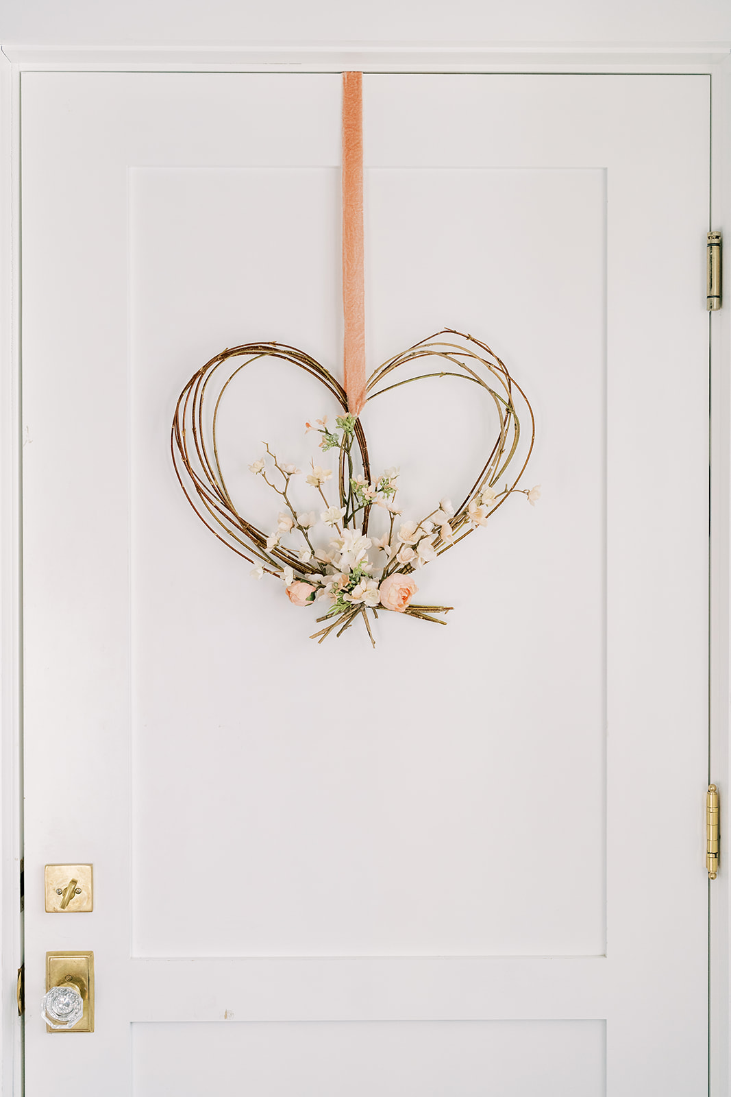 Make This Chunky Knit Heart Wreath Modern Glam