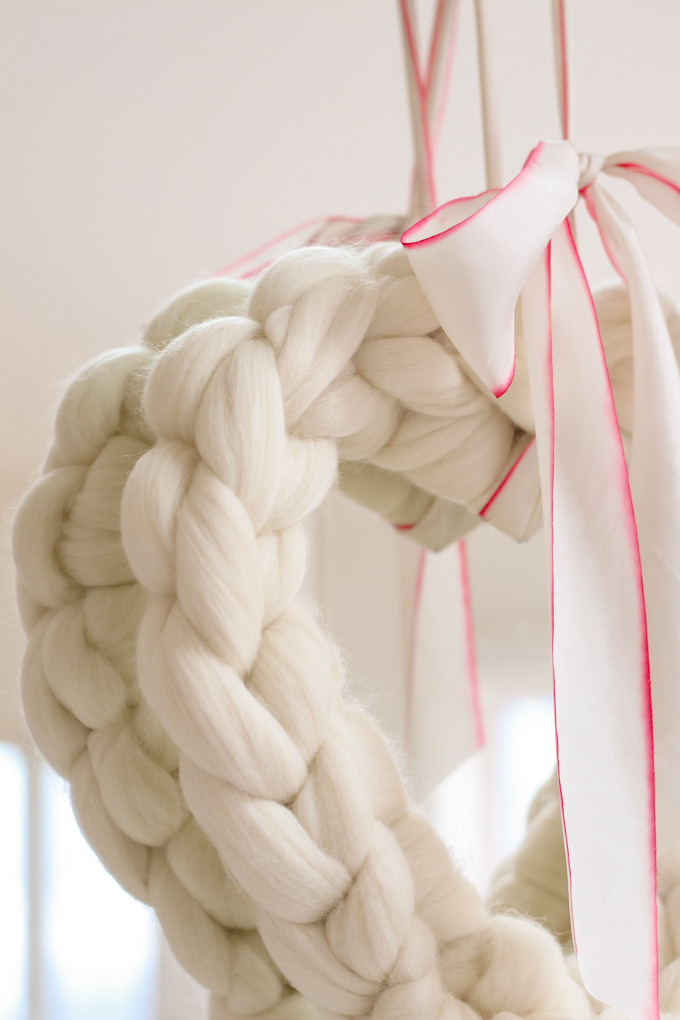Make This Chunky Knit Heart Wreath Modern Glam
