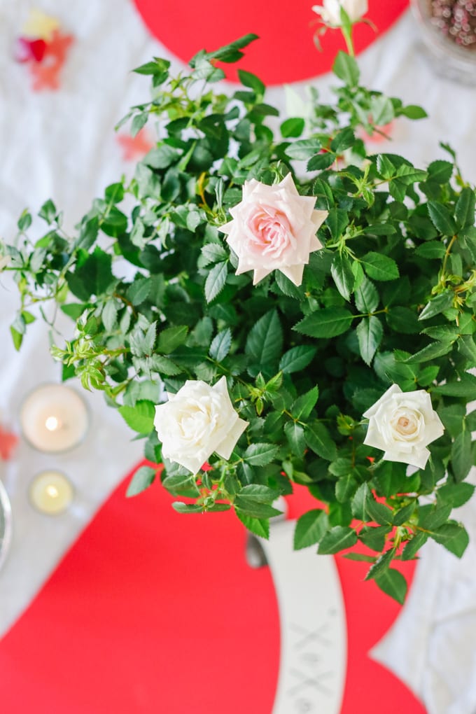 valentines tablescape