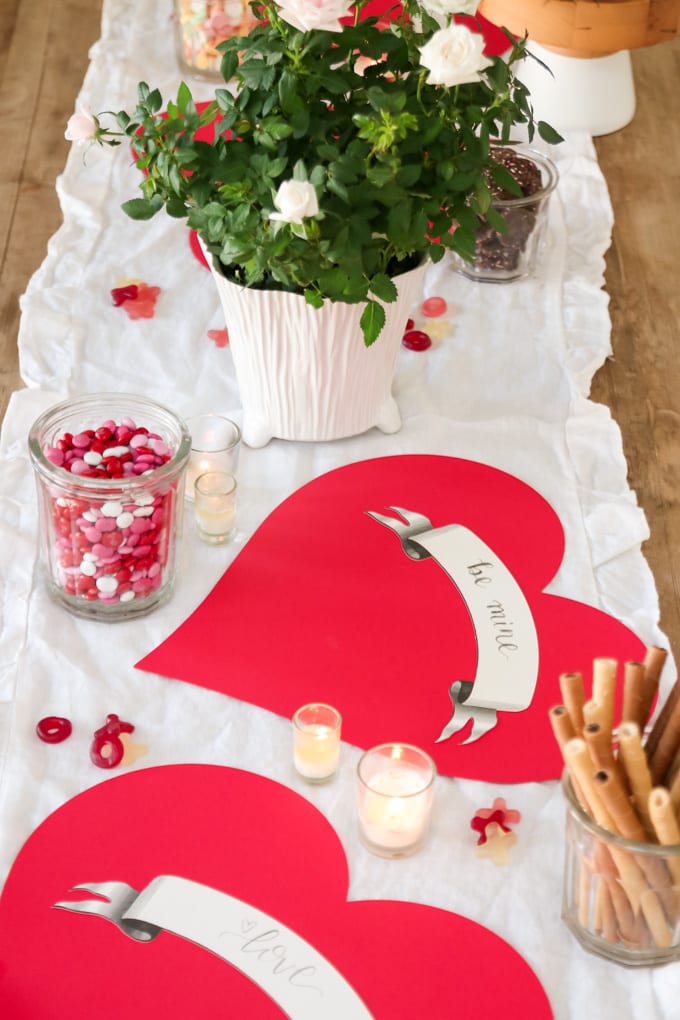 easy tablescape with hearts