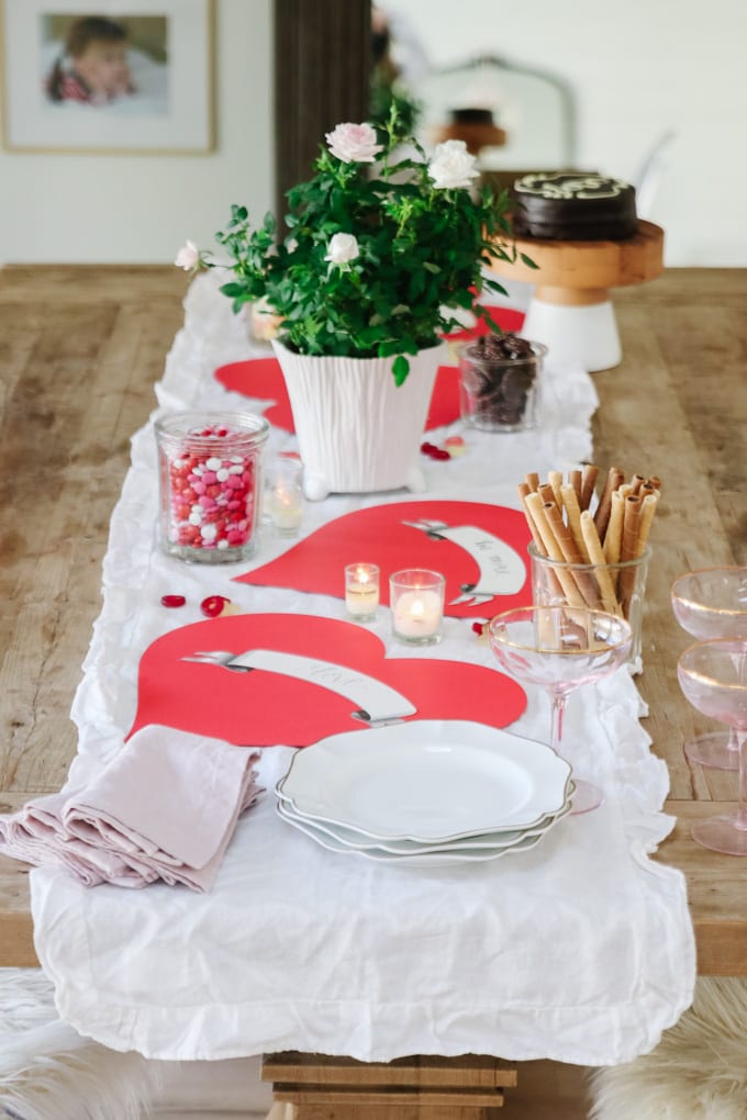 10 Minute Valentines Table Decor - Today's Creative Life